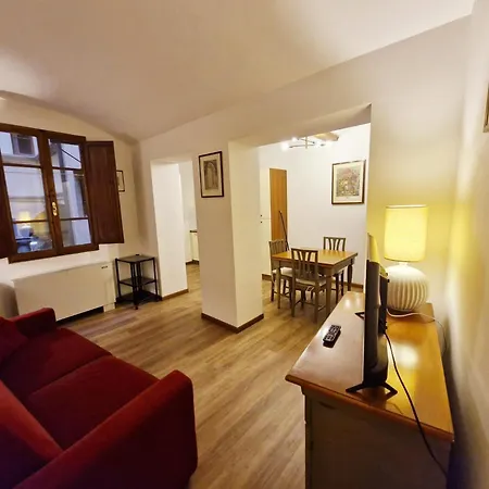 Close To Duomo * Florencie