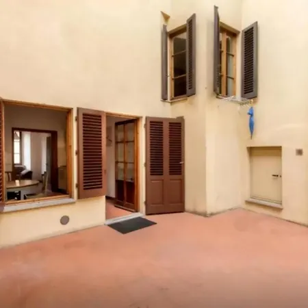 Apartman Close To Duomo *