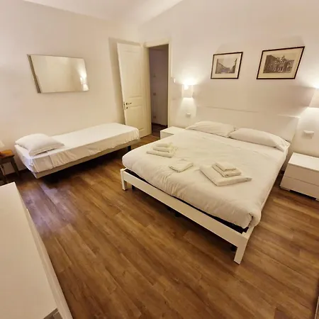Close To Duomo Apartman *